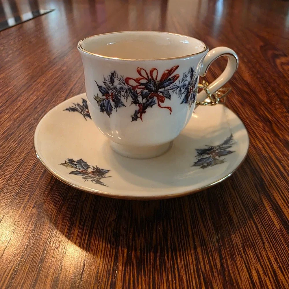 Lenox Winter Greetings Miniature Teacup Saucer Ornament Catherine McClung Gold